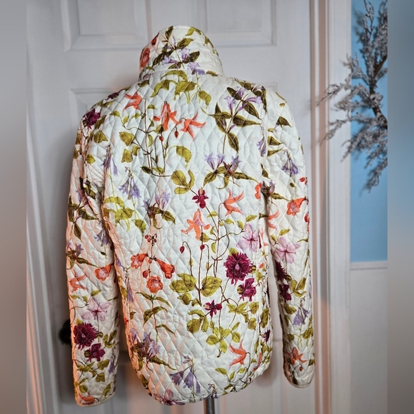 Lands End White & Floral Light Quilted Insulated Jacket - Picture 9 of 16